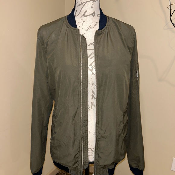 Bomber jacket - Picture 2 of 3